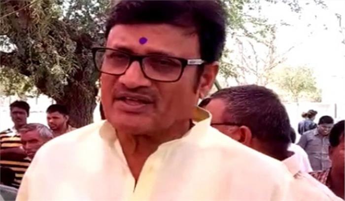 राज्य सरकार भ्रष्टाचार की सीमाएं लांघ रही है : राठौड़