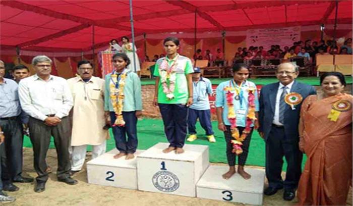 राजकीय माध्यमिक विद्यालय में खेलकूद प्रतियोगिता का आयोजन
