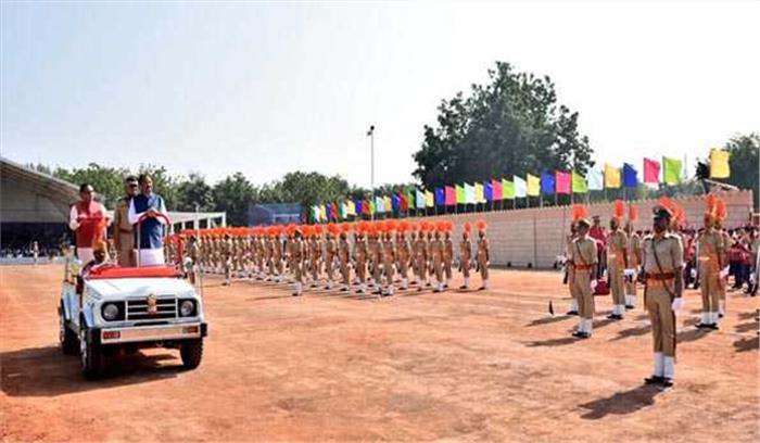 अत्याधुनिक तकनीक से कानून व्यवस्था को कायम रखती है गुजरात पुलिस : वेंकैया