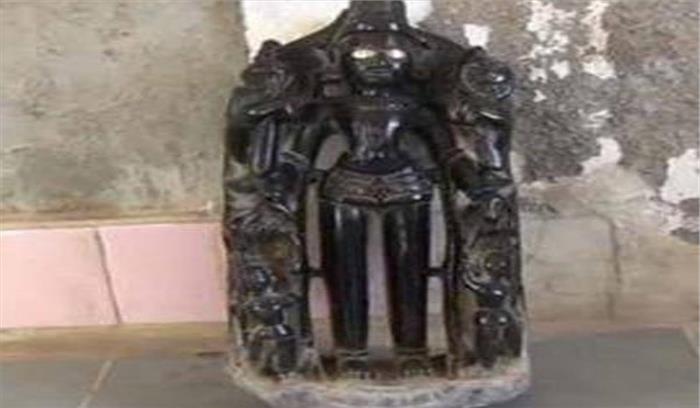 बक्सर में मंदिर से चोरों ने एक पत्थर की मूर्ति चोरी​​​​​​​ की