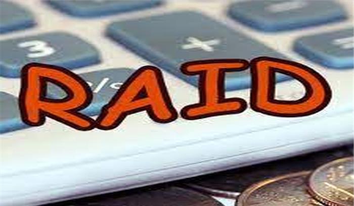 स्टील कारोबारी के निवास में सीजी जीएसटी का छापा