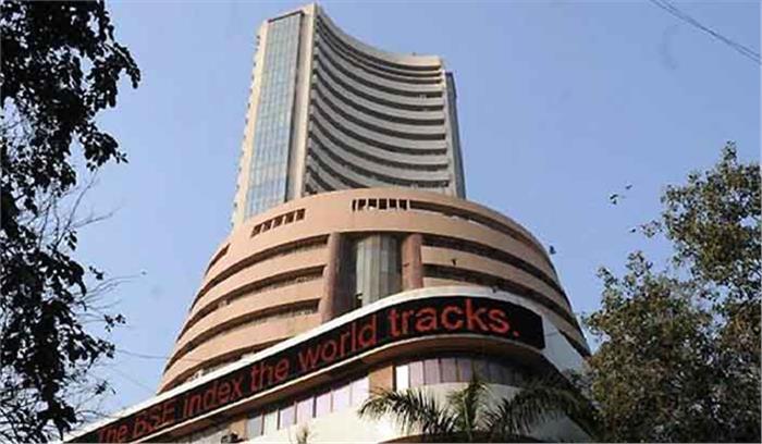 गिरावट के साथ खुले शेयर बाजार