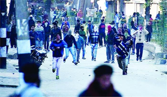 पत्थरबाजों पर भाजपा-पीडीपी सरकार मेहरबान