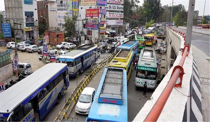 बस स्टैंड कार्रवाई समिति की हड़ताल से बस सेवा ठप,लाखों यात्रि परेशान 