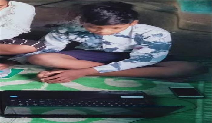 5वीं के छात्र विमल ने वेबसाइट में कहानियों का किया छत्तीसगढ़ी अनुवाद 5वीं के छात्र विमल ने वेबसाइट में कहानियों का किया छत्तीसगढ़ी अनुवाद