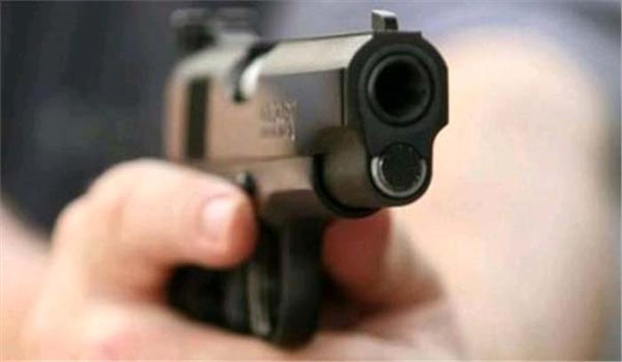 छात्रों के प्रदर्शन के दौरान चली गोली से डीएसपी की मौत