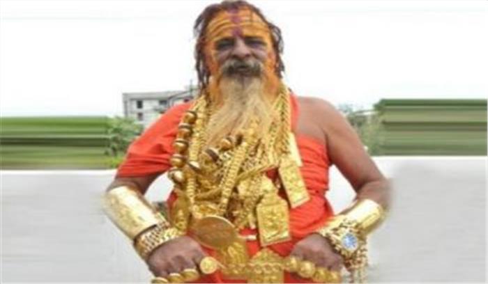 16 किलो सोने के आभूषण पहने कांवड़ यात्रा में शामिल हुए गोल्डन बाबा