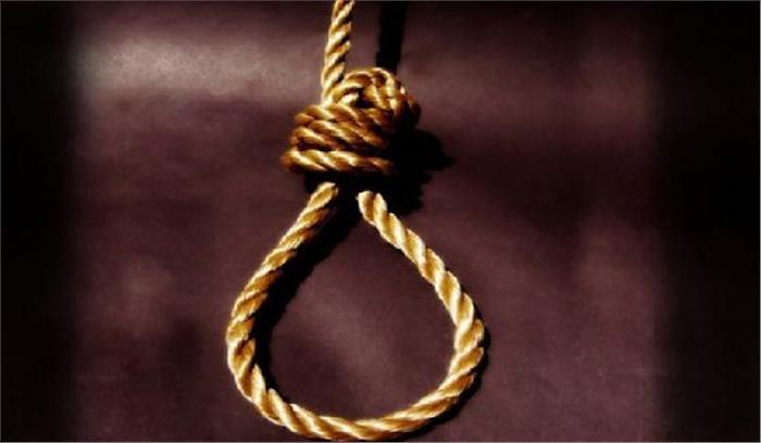 प्रेम प्रसंग के चलते महिला ने फांसी लगाकर की आत्महत्या