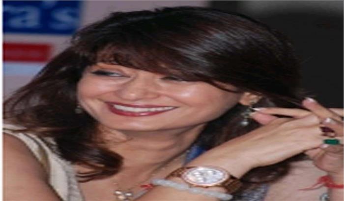 सुनंदा पुष्कर मौत मामले में डीसीपी को पेश होने का निर्देश