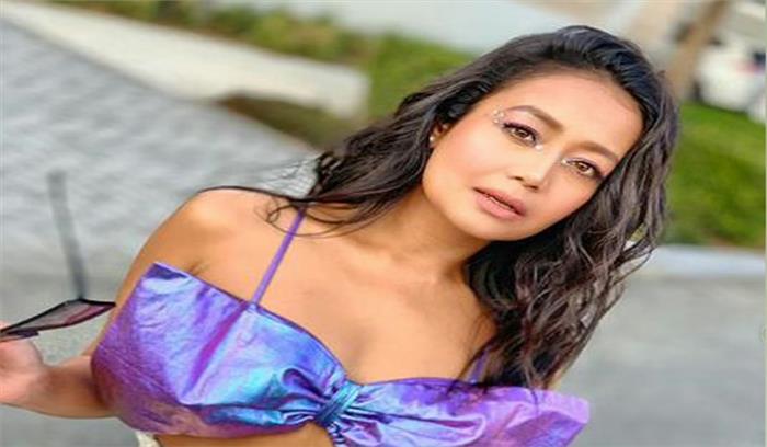 सनी के बाद अब नेहा कक्कड़ ने बंगाल के एक कॉलेज से किया टॉप