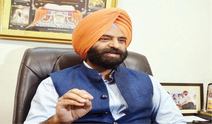 सन्नी लियोन पर बनी फिल्म से कौर शब्द हटाए निर्माता : सिरसा