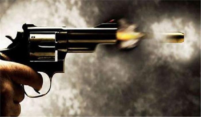 बिहार में अपराधियों ने मुखिया को गोली मारकर घायल किया​​​​​​​