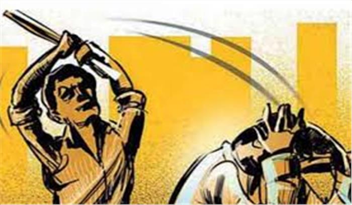 बांदा में जमीन बंटवारे में पिता की लाठी से पीट कर हत्या