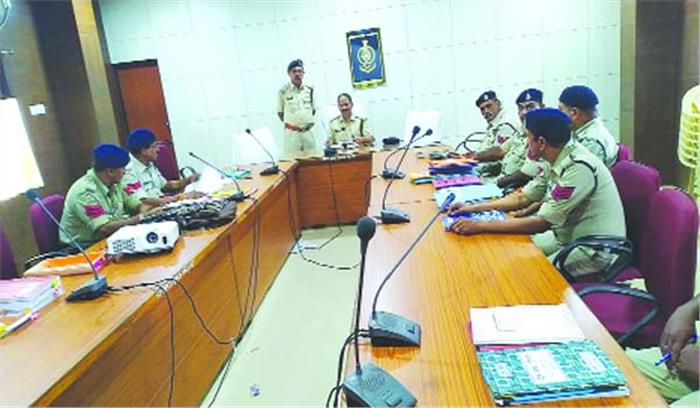 पुलिस अधीक्षक ने रिकार्ड संधारण को लेकर ली बैठक