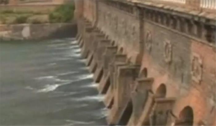 संविधान पीठ गठन पर विचार करेगा न्यायालय