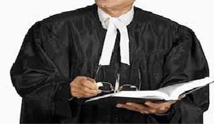 अधिवक्ताओं ने पुलिस के खिलाफ कोर्ट में रखा काम बंद