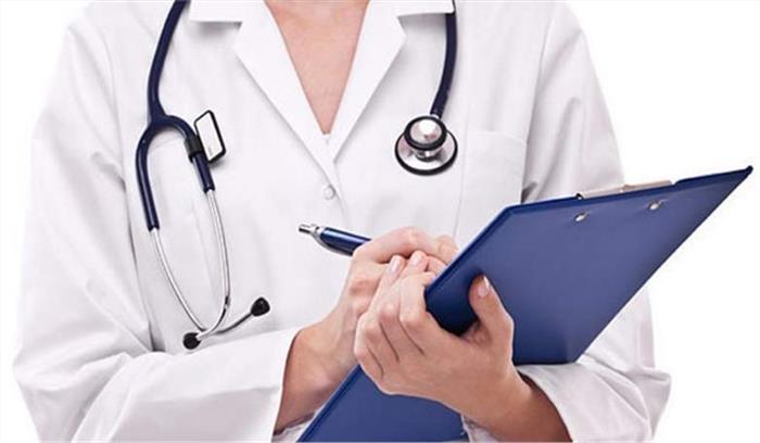 डाक्टरों का रैगिंग पांच रेजिडेंट डाक्टर निलंबित