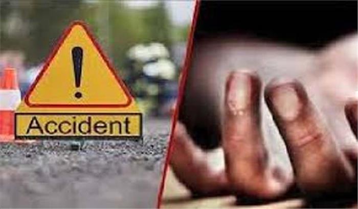 सूरत में सडक हादसे में चालक सहित चार की मृत्यु