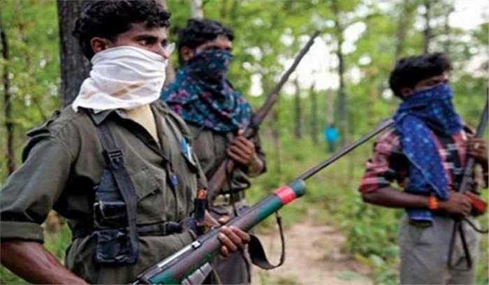 छत्तीसगढ़ :निलंबित आरक्षक की नक्सलियों ने की गला रेतकर हत्या