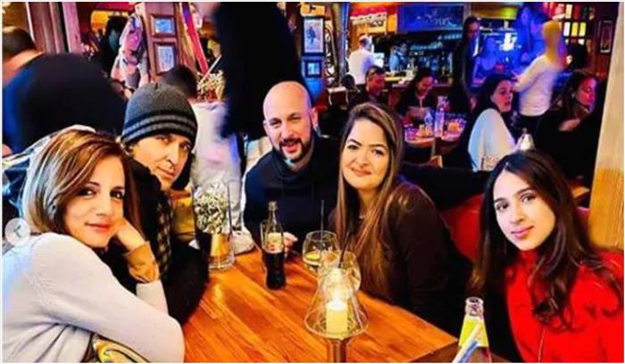 सुजैन ने मॉडर्न फैमिली के साथ वेकेशन की तस्वीरें शेयर की