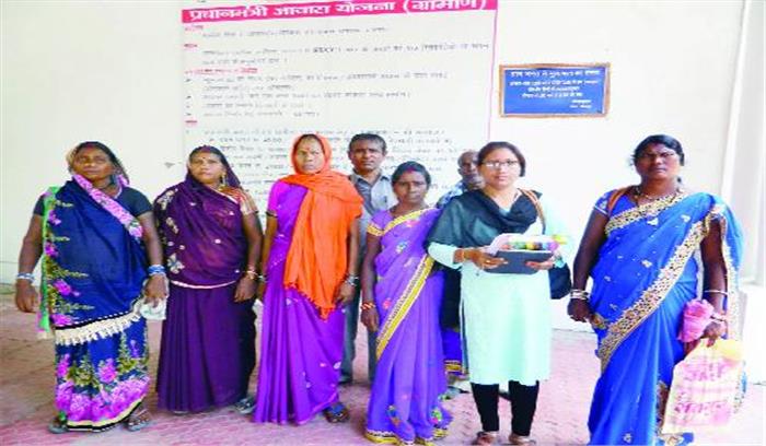 मस्तूरी क्षेत्र के कई गांवों में शौचालय अधूरे