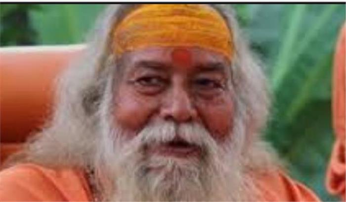 बडे -बडे गड्ढे लोगों की मौत का कारण बन रहे: स्वामी स्वरूपानंद सरस्वती