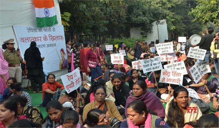 स्वाति मालीवाल ने दुष्कर्म के मुद्दे पर महिला सांसदों को झकझोरा