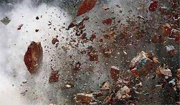 सीरिया में बारूद सुरंग विस्फोट में सात की मौत, 14 घायल सीरिया में बारूद सुरंग विस्फोट में सात की मौत, 14 घायल