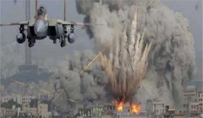 सीरिया में अमेरिकी हवाई हमले में 50 आतंकवादी ढेर सीरिया में अमेरिकी हवाई हमले में 50 आतंकवादी ढेर