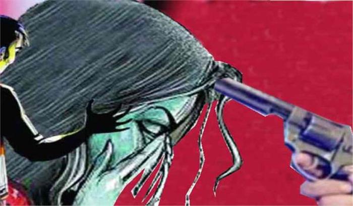 तमंचे के दम पर महिला से दुष्कर्म