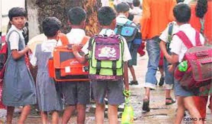 तमिलनाडु ने स्कूलों में जातिसूचक कलाई बैंड पर लगाई रोक