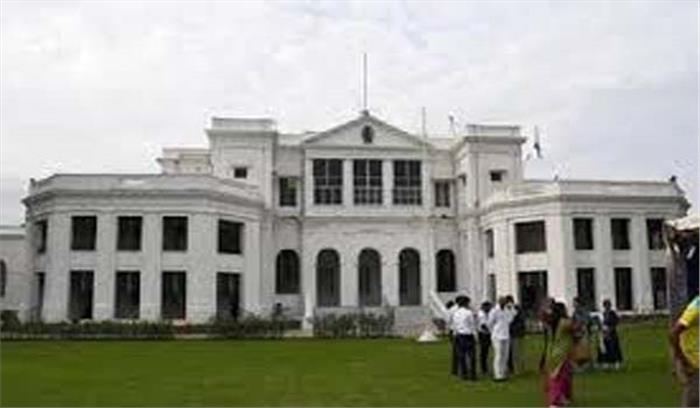 तमिलनाडु में एयर इंडिया का विमान दीवार से टकराया, यात्री सुरक्षित