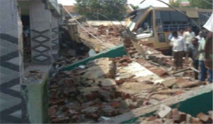 तमिलनाडु में बस स्टैंड की छत गिरने से 5 की मौत,10 जख्मी