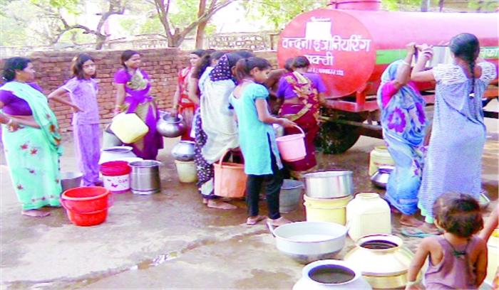 भूजल में गिरावट से बढ़ सकती है पेयजल समस्या