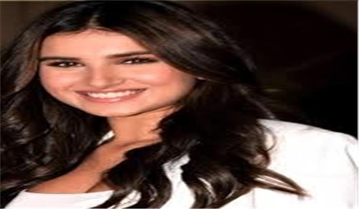 तारा सुतारिया के परिवार में शामिल नया सदस्य