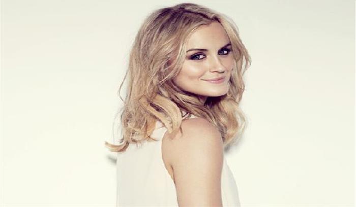 ऑरेंज इज द न्यू ब्लैक काफी सार्वभौमिक : टेलर शिलिंग