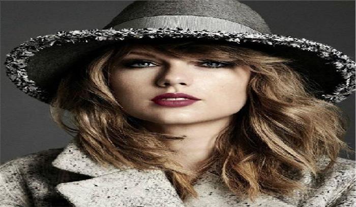 सांप के डिजाइन वाले गहने बेच रहीं टेलर स्विफ्ट