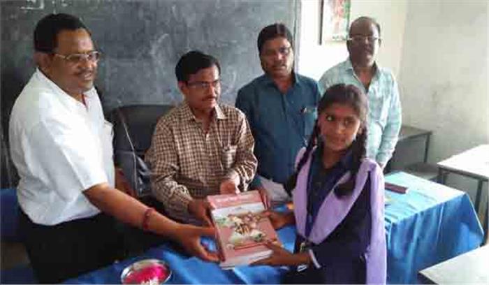 438 पंचायत संवर्ग के शिक्षकों का संविलियन 438 पंचायत संवर्ग के शिक्षकों का संविलियन