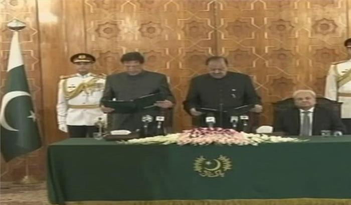 पाकिस्तान के 22वें प्रधानमंत्री बने इमरान खान