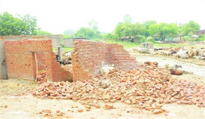 बेजाकब्जा हटाने भेदभाव का आरोप