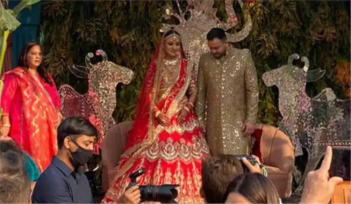 तेजस्वी की दिल्ली में शादी, बिहार में जश्न