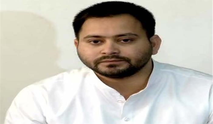 बिहार : तेजस्वी ने कोरोना से लड़ने के लिए 1 महीने का वेतन दिया