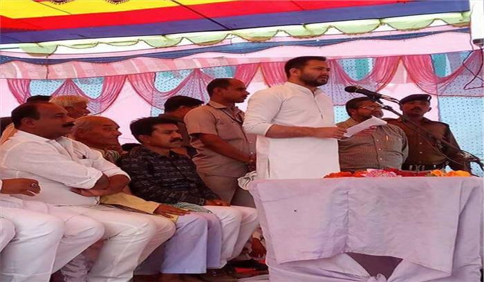 विकास की जगह बकवास करने वाली सरकार को सबक सिखाना होगा: तेजस्वी यादव