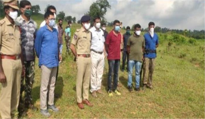 तेलंगाना : पुलिस से मुठभेड़ में 2 नक्सली ढेर तेलंगाना : पुलिस से मुठभेड़ में 2 नक्सली ढेर