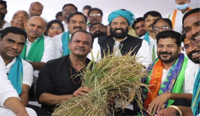 तेलंगाना में नाराज कांग्रेस सांसद आखिरकार राज्य पार्टी प्रमुख से मिले