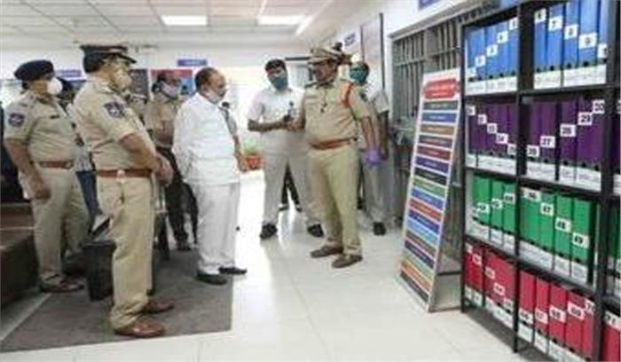 तेलंगाना पुलिस ने डॉक्टरों की सुरक्षा के लिए व्हाट्सएप ग्रुप बनाया