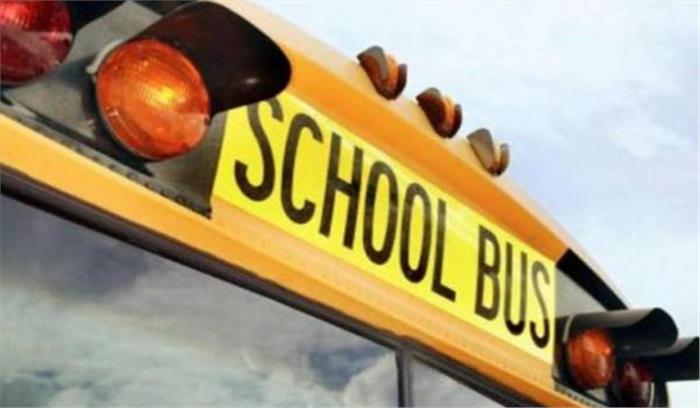 हैदराबाद में छात्रा की स्कूल बस से गिरने से मौत​​​​​​​