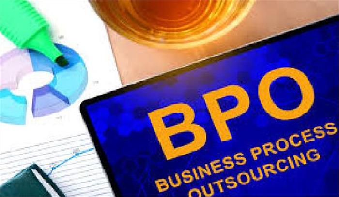 कॉल सेंटर के कर्मचारियों का प्रदर्शन