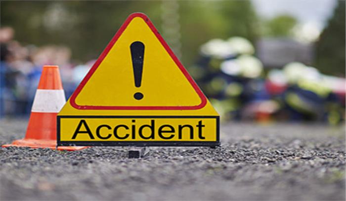 टेम्पो एवं ट्रेलर के टक्कर में दो की मौत