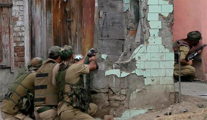 कश्मीर में आतंकवादी हमला, एक जवान घायल